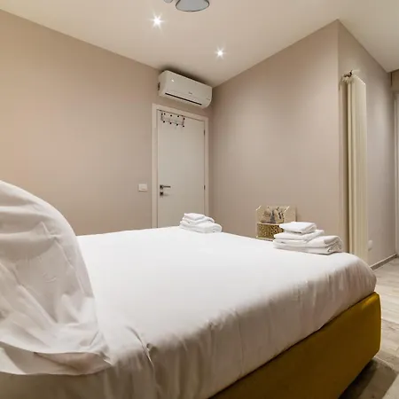 Wanderlust By Monholiday